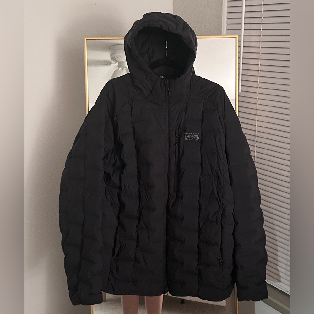 Mountain Hardwear Men's Black Hooded Puffer Jacket